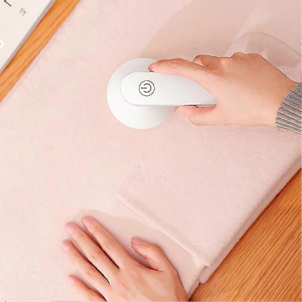 New Premium Electric USB Rechargeable Cloth Lint Remover For Winters (Random Colours) - Image 9